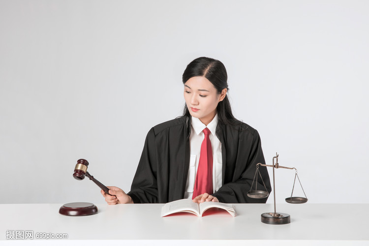 女律師 法律世界的堅(jiān)定守護(hù)者